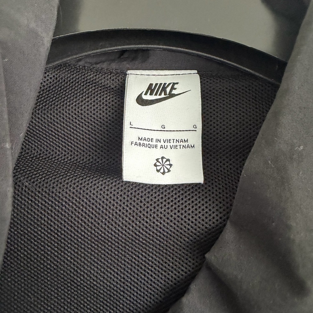 Nike Women's Sportswear Essential Oversized UV Coaches' Jacket in Black Large - Picture 11 of 15